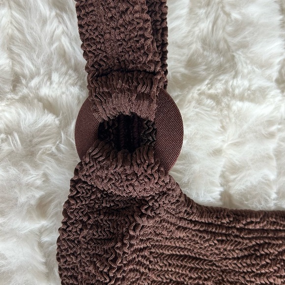 Hunza G Domino One Piece in Metallic Chocolate - Picture 5 of 11